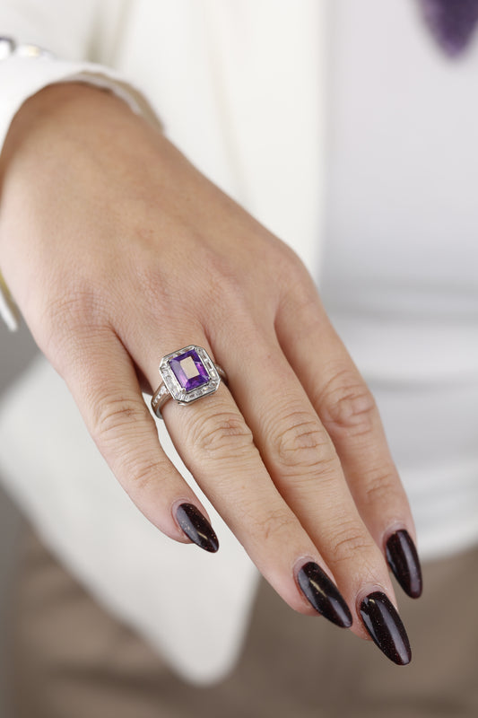 ✨ Anello “Luce d’Ametista” – Ametista Brasile 3,60 ct. Pezzo unico. 💎