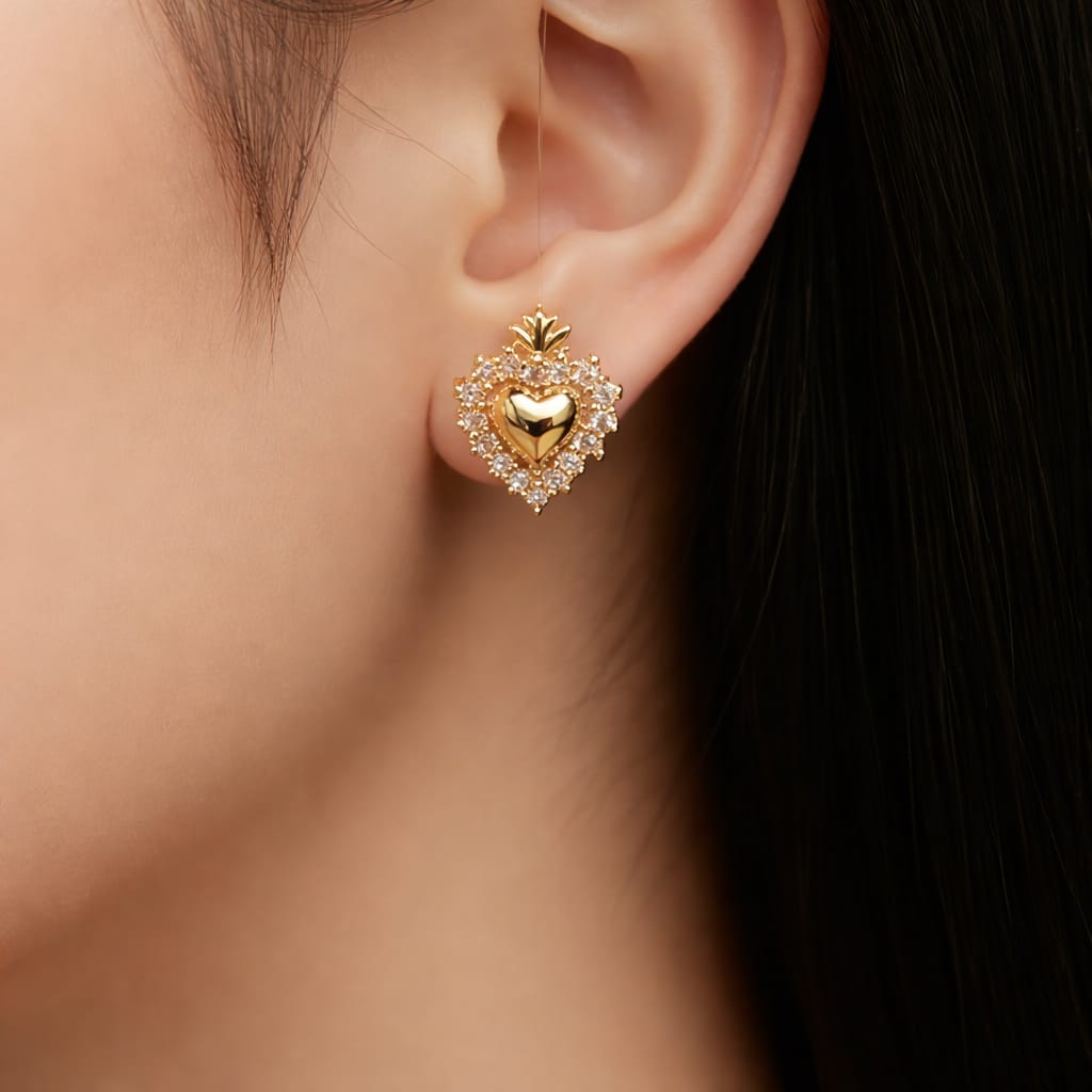 Orecchini Cuore con Corona e Pavé di Zirconi