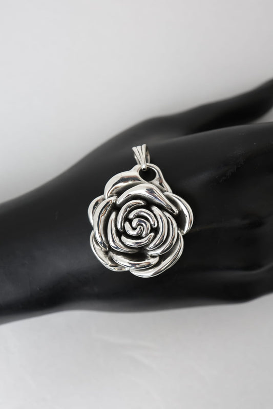 ✨ Pendente “Rosa d’Argento” – Argento 925 Rodiato. Pezzo unico.💎