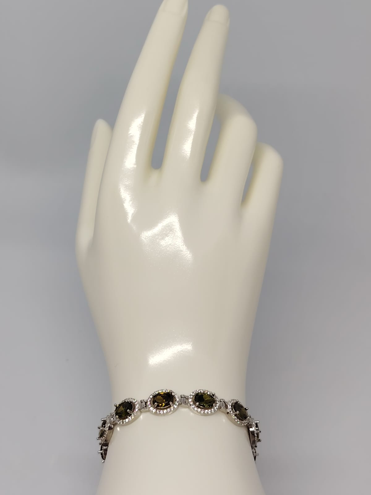 ✨ Bracciale “Luce di Zultanite”. Pezzo unico. 💎