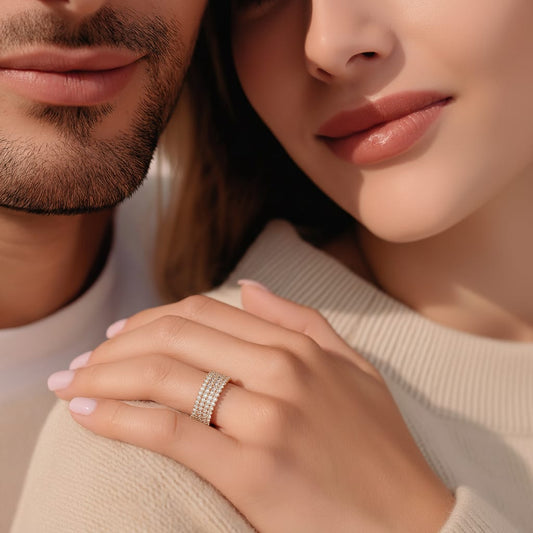 Anello Fascia Larga Pavé di Zirconi